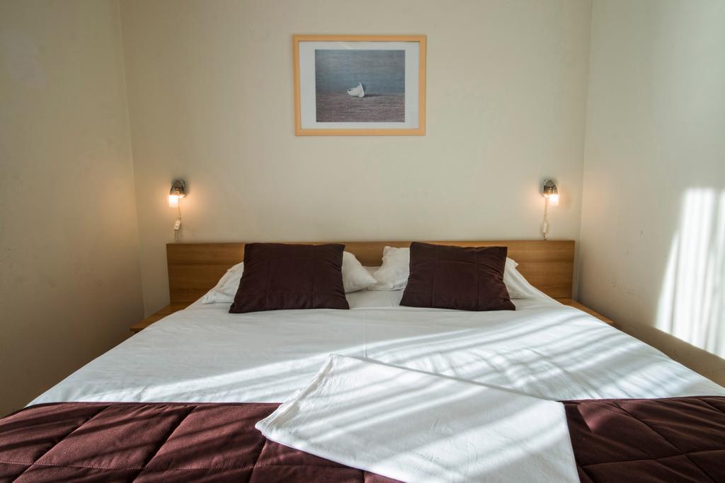 Aparthotel Castrum Novum Novigrad Istria Habitación foto