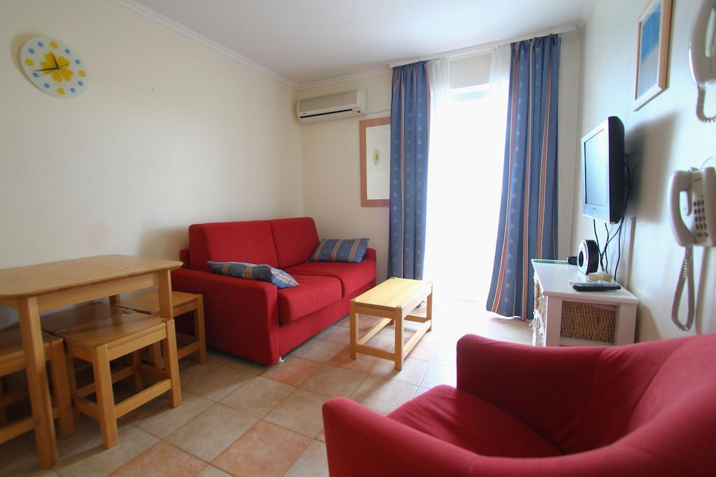 Aparthotel Castrum Novum Novigrad Istria Habitación foto